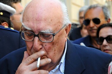 CAMILLERI e MONTALBANO a Porto Empedocle Agrigento . Fotografie di Giulio Azzarello ©2014. CAMILLERI e MONTALBANO a Porto Empedocle Agrigento . Fotografie di Giulio Azzarello ©2014.