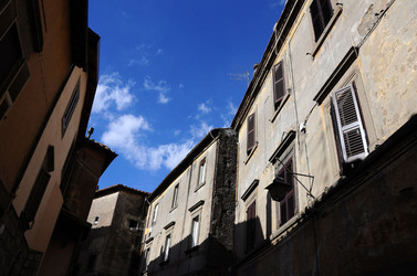 VITERBO e il suo centro storico. Fotografie di Giulio Azzarello &copy;2014.