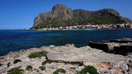 BAIA DEL CORALLO. Fotografie di Giulio Azzarello &copy;2022.