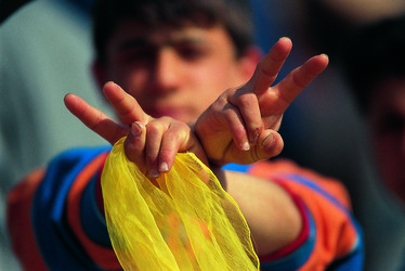 IL NEWROZ CURDO nel curdistan turco alcuni momenti fotografie di Giulio Azzarello ©2014. IL NEWROZ CURDO nel curdistan turco alcuni momenti fotografie di Giulio Azzarello ©2014.
