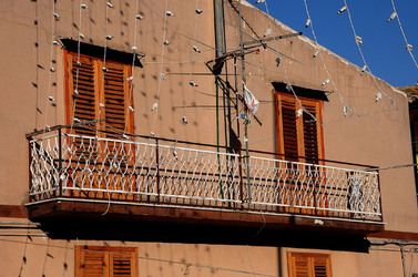 POLIZZI GENEROSA in Sicilia. Fotografie di Giulio Azzarello ©2014. POLIZZI GENEROSA in Sicilia. Fotografie di Giulio Azzarello ©2014.