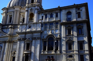 PIAZZA NAVONA Roma. Fotografie di Giulio Azzarello ©2020. PIAZZA NAVONA Roma. Fotografie di Giulio Azzarello ©2020.