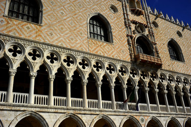 PIAZZA SAN MARCO A VENEZIA fotografie di Giulio Azzarello &copy;2016.