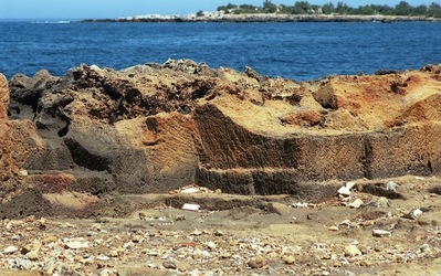 SCOGLIERA ROSSA fotografie di Giulio Azzarello &copy;2021.