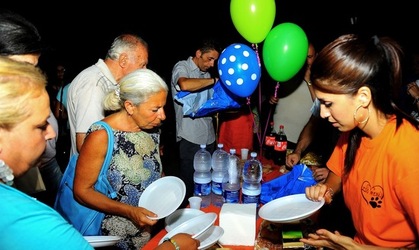 NEGOZIO di ANIMALI. Fotografie di Giulio Azzarello ©2018. NEGOZIO di ANIMALI. Fotografie di Giulio Azzarello ©2018.