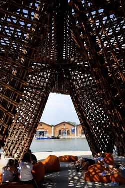 STRUTTURA di LEGNO BIENNALE di ARCHITETTURA di VENEZIA. Foto di G.Azzarello ©2018. STRUTTURA di LEGNO BIENNALE di ARCHITETTURA di VENEZIA. Foto di G.Azzarello ©2018.