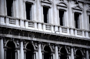 VENEZIA fotografie di Giulio Azzarello &copy;2022.