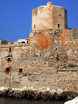 LA COLOMBAIA di Trapani riapertura curata dal FAI. Fotografie di Giulio Azzarello &copy;2014.