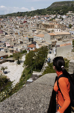 CORLEONE paese e comune siciliano panorami e particolari. Fotografie di Giulio Azzarello ©2014.
