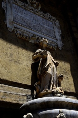 CENTRO STORICO di PALERMO fotografie di Giulio Azzarello &copy;2019.