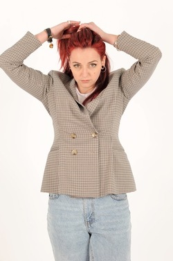 LUCREZIA artista modella attrice. Fotografie di Giulio Azzarello &copy;2018.