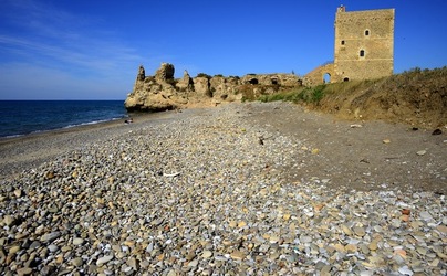 CASTELLO di Campofelice di Roccella. Fotografie di Giulio Azzarello &copy;2020.