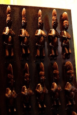 VENEZIA installazione nigeriana inizio Arsenale. Biennale Arch. Cont.. Fotografie di Giulio Azzarello &copy;2022.