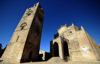 ERICE e il suo QUARTIERE SPAGNOLO.Fotografie di Giulio Azzarello &copy;2014.