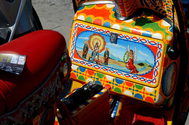 VESPE raduno storico a Palermo panoramiche e particolari. Fotografie di Giulio Azzarello &copy;2014.