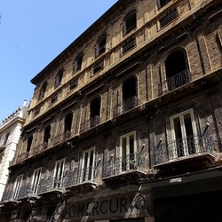 PALERMO. Fotografie di Giulio Azzarello &copy;2022.