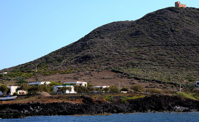 ISOLA DI LINOSA panoramiche e particolari. Fotografie di Giulio Azzarello &copy;2014.