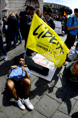 LIBERA giornata della memoria a Messina. 21 Marzo 2106. Fotografie di Giulio Azzarello ©. LIBERA giornata della memoria a Messina. 21 Marzo 2106. Fotografie di Giulio Azzarello ©.