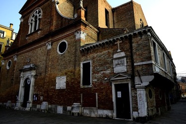 VENEZIA fotografie di Giulio Azzarello ©2020. VENEZIA fotografie di Giulio Azzarello ©2020.
