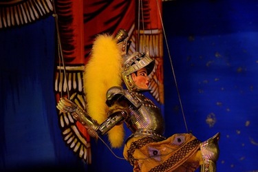 OPERA dei PUPI di Mimmo e Giacomo Cuticchio. Fotografia di Giulio Azzarello ©2020. OPERA dei PUPI di Mimmo e Giacomo Cuticchio. Fotografia di Giulio Azzarello ©2020.