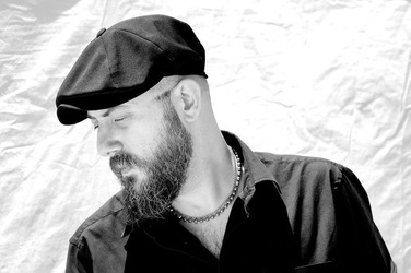 ALESSIO BOSCO artista musicista compositore. Fotografie di Giulio Azzarello &copy;2018.