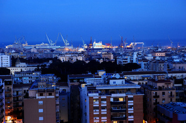 PALERMO metropoli. Fotografie di Giulio Azzarello ©2016. PALERMO metropoli. Fotografie di Giulio Azzarello ©2016.