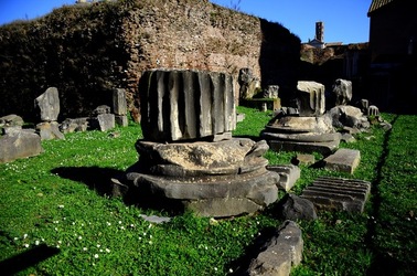 FORI IMPERIALI Roma. Fotografie di Giulio Azzarello &copy;2020.