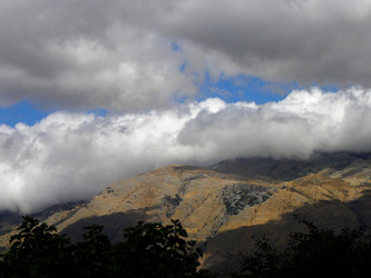 POLIZZI GENEROSA in Sicilia. Fotografie di Giulio Azzarello ©2014. POLIZZI GENEROSA in Sicilia. Fotografie di Giulio Azzarello ©2014.