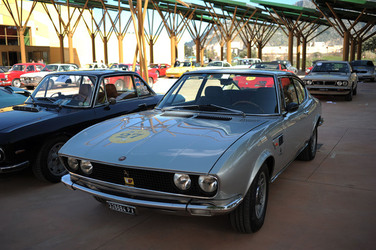 AUTO CLASSICHE ovvero la loro modernit&agrave; in mostra con tanti modelli del passato. Fotografie di Giulio Azzarello &copy;2014.