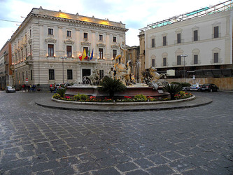 SIRACUSA arte a Ortiggia. Fotografie di Giulio Azzarello &copy;2014.