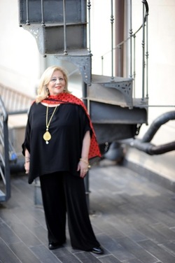 SARA FAVARO attrice e poetessa siciliana. Fotografie di Giulio Azzarello &copy;2018.