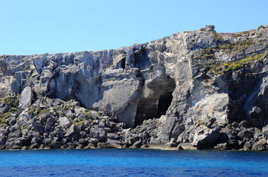 ISOLA DI FAVIGNANA in Sicilia. Visioni panoramiche o particolari. Fotografie di Giulio Azzarello ©2014. ISOLA DI FAVIGNANA in Sicilia. Visioni panoramiche o particolari. Fotografie di Giulio Azzarello ©2014.