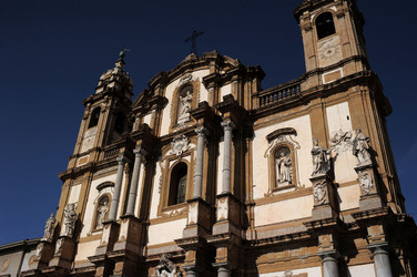PALERMO il suo centro storico le periferie i monumenti. Fotografie di Giulio Azzarello ©2014.