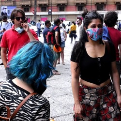 TEATRANTI che manifestano. Fotografie di Giulio Azzarello ©2020. TEATRANTI che manifestano. Fotografie di Giulio Azzarello ©2020.