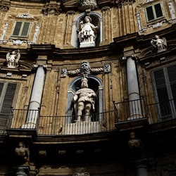 PALERMO. Fotografie di Giulio Azzarello ©2022. PALERMO. Fotografie di Giulio Azzarello ©2022.