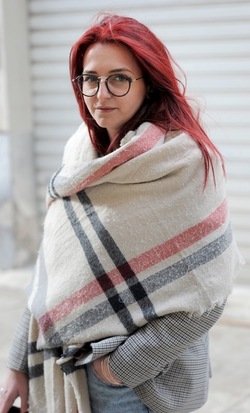 LUCREZIA artista modella attrice. Fotografie di Giulio Azzarello &copy;2018.