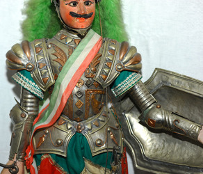 PUPI SICILIANI del 900 e dell 800. Collezione Cuticchio BIS . Fotografie di Giulio Azzarello &copy;2014.
