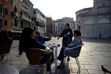 VENEZIA fotografie di Giulio Azzarello ©2022.