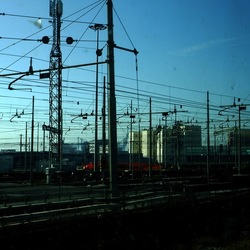 TRENO fotografie di Giulio Azzarello ©2020. TRENO fotografie di Giulio Azzarello ©2020.