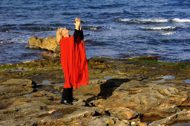SARA FAVARO attrice e scrittrice italiana. Fotografie di Giulio Azzarello &copy;2015 2016.