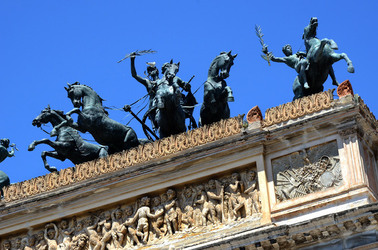 TEATRO Politeama di Palermo. Fotografie di Giulio Azzarello ©2014.