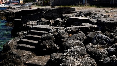 BAIA DEL CORALLO. Fotografie di Giulio Azzarello &copy;2022.