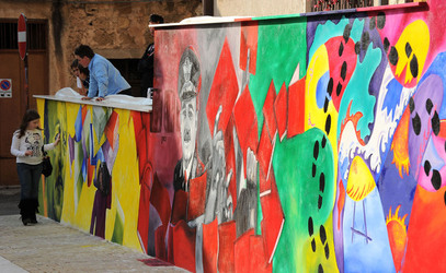 IL MURO DELL ANTIMAFIA e della legalit&agrave; a Partinico in Sicilia. Fotografie di Giulio Azzarello &copy;2014.