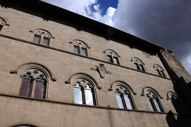 VITERBO e il suo centro storico. Fotografie di Giulio Azzarello &copy;2014.