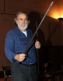 CARLO MAGNO spettacolo epico di e con Mimmo Cuticchio. Fotografie di Giulio Azzarello &copy;2014.