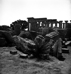 ARCHEO fotografie di Giulio Azzarello ©2021. ARCHEO fotografie di Giulio Azzarello ©2021.