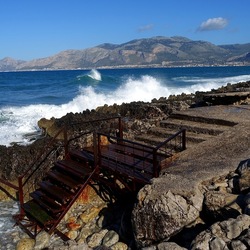 COSTA SICILIANA. Fotografie di Giulio Azzarello &copy;2022.