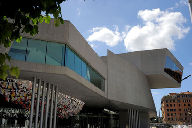 MUSEO MAXXI contemporaneo a Roma panoramiche e particolari. Fotografie di Giulio Azzarello ©2014. MUSEO MAXXI contemporaneo a Roma panoramiche e particolari. Fotografie di Giulio Azzarello ©2014.