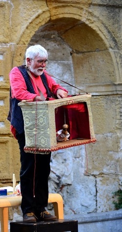 LA MACCHINA DEI SOGNI di Mimmo Cuticchio. Fotografie di Giulio Azzarello ©2020. LA MACCHINA DEI SOGNI di Mimmo Cuticchio. Fotografie di Giulio Azzarello ©2020.