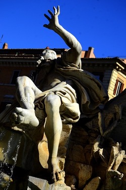PIAZZA NAVONA Roma. Fotografie di Giulio Azzarello ©2020. PIAZZA NAVONA Roma. Fotografie di Giulio Azzarello ©2020.
